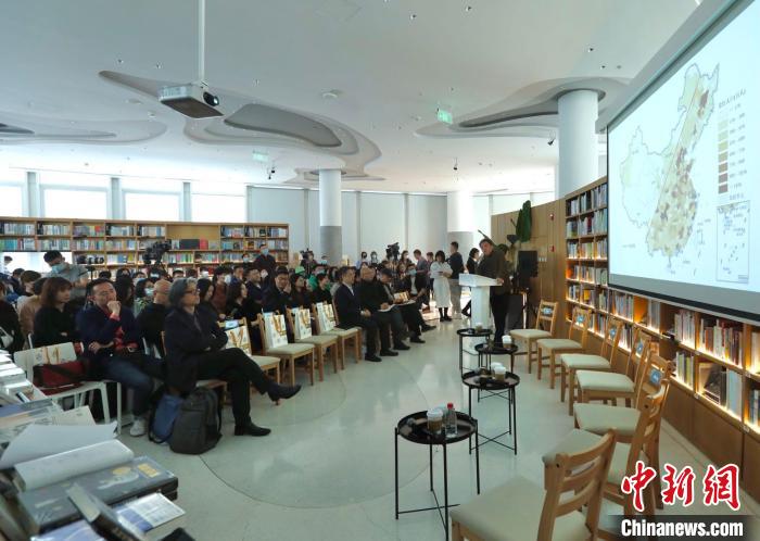 建筑界大咖汇聚成都 共议“理想城市”绽放“人文美”